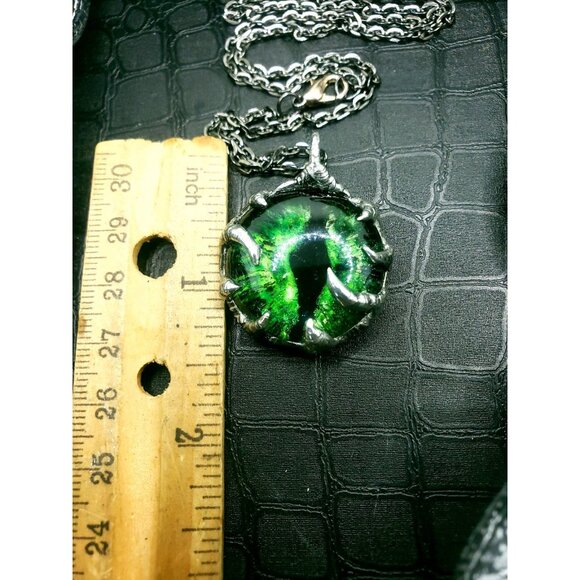 Green gothic dragon eye - Picture 9 of 12